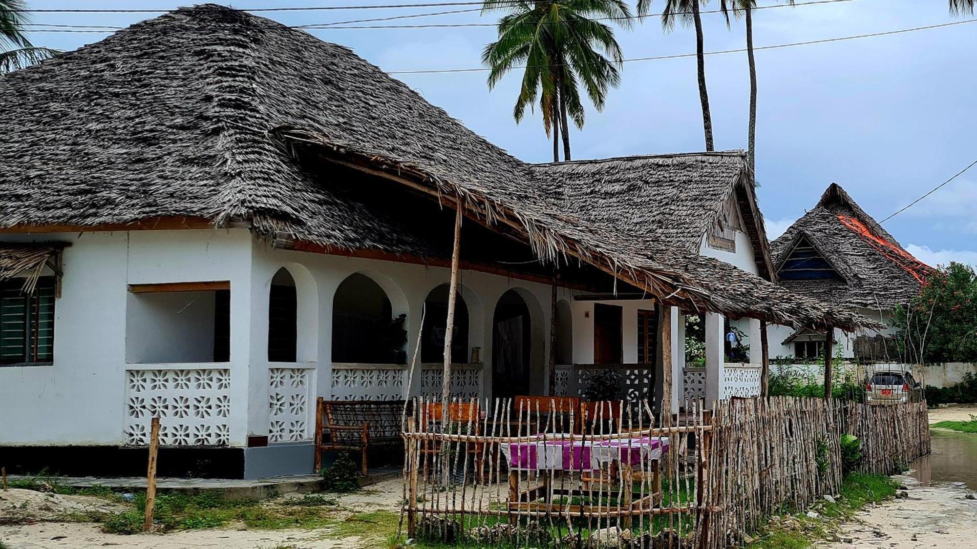 Afrobukuu House Otel Paje Dış mekan fotoğraf